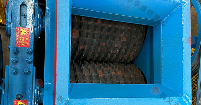 狼牙對輥破碎機的市場價格范圍是多少？