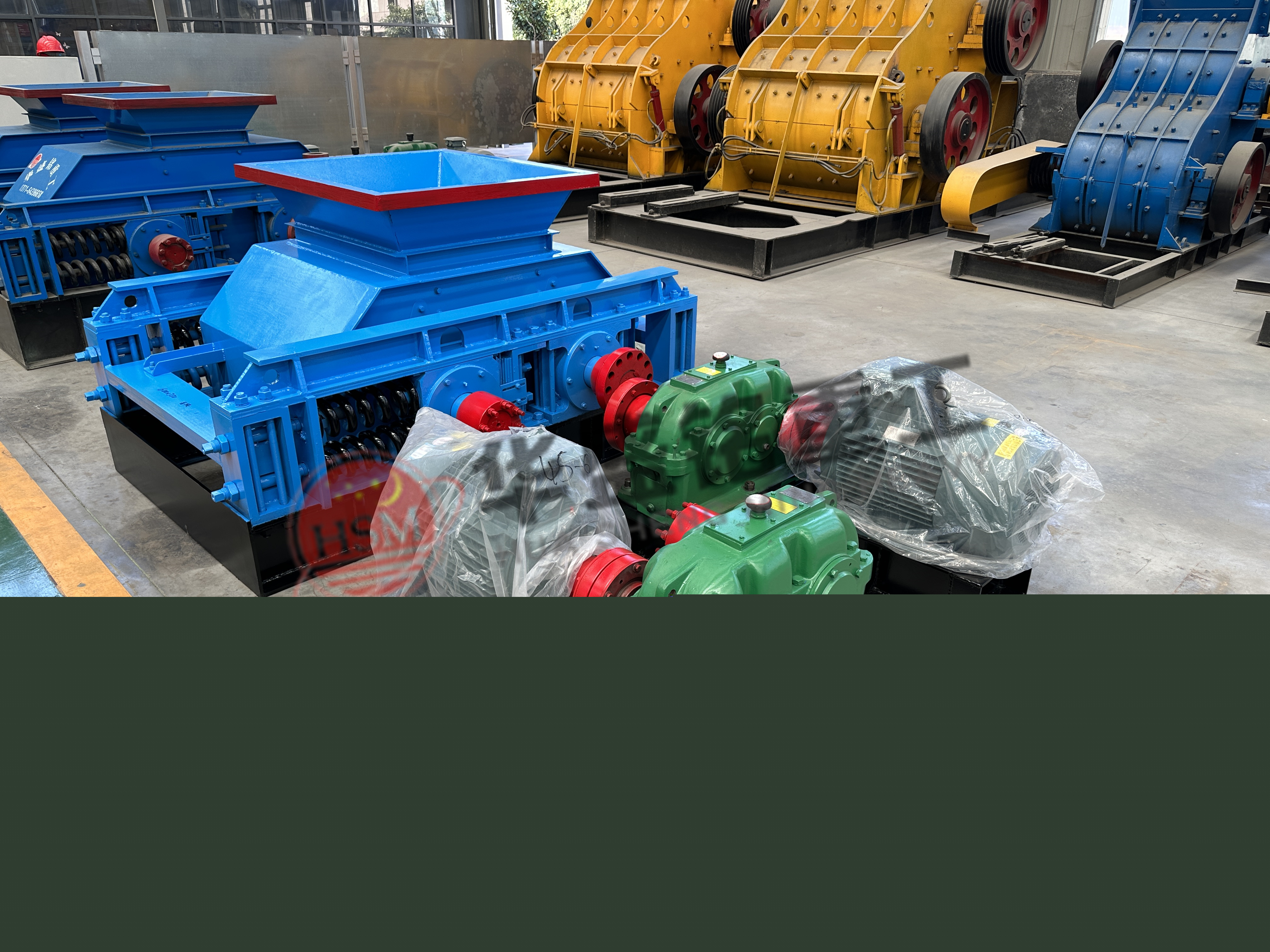 鈦鐵破碎機(jī),鐵礦破碎機(jī)價(jià)格,鈦鐵雙齒輥破碎機(jī)廠家,鈦鐵破碎機(jī)型號(hào)