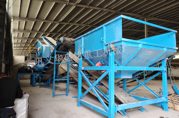 山東濟南銑刨料破碎篩分設(shè)備安裝現(xiàn)場